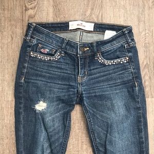 ON HOLD Barely Worn Detail Pocket Hollister Jeans